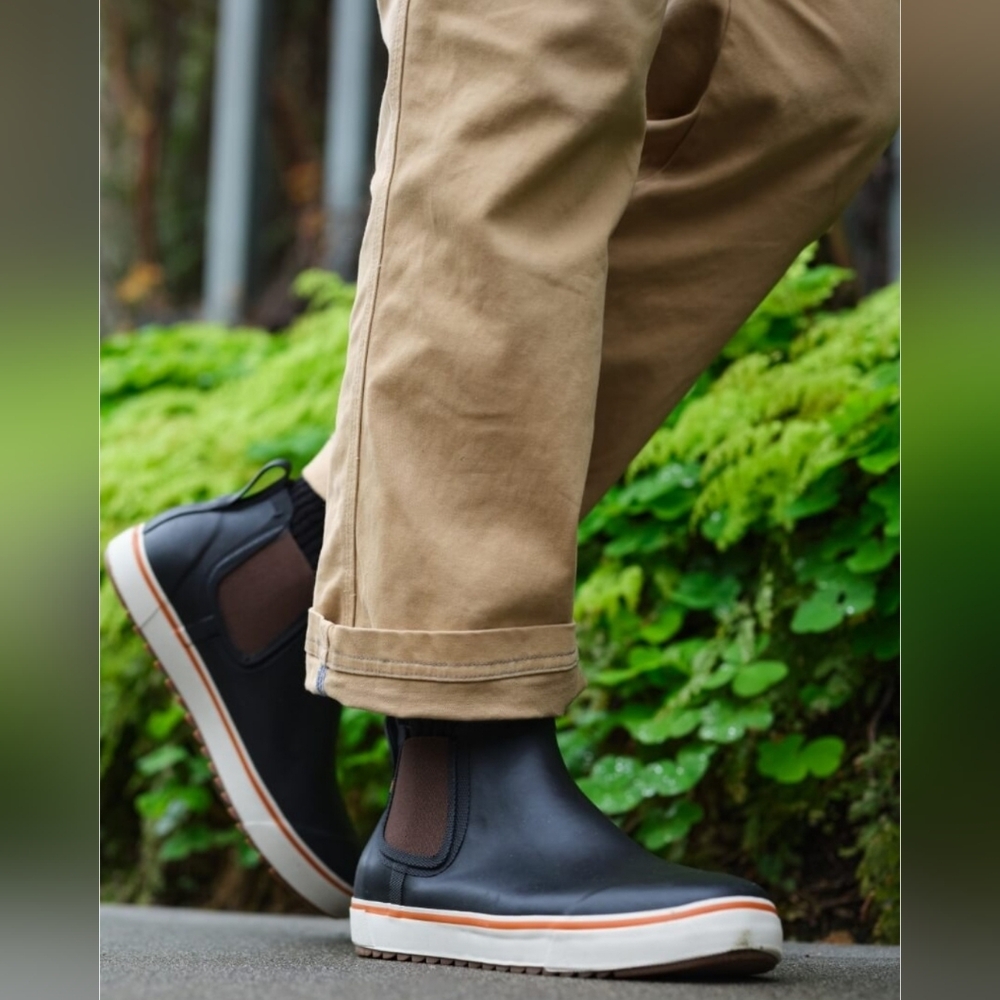 Size 9 - 🆕️ Bogs Men's Kicker Rain Chelsea II Rainboots